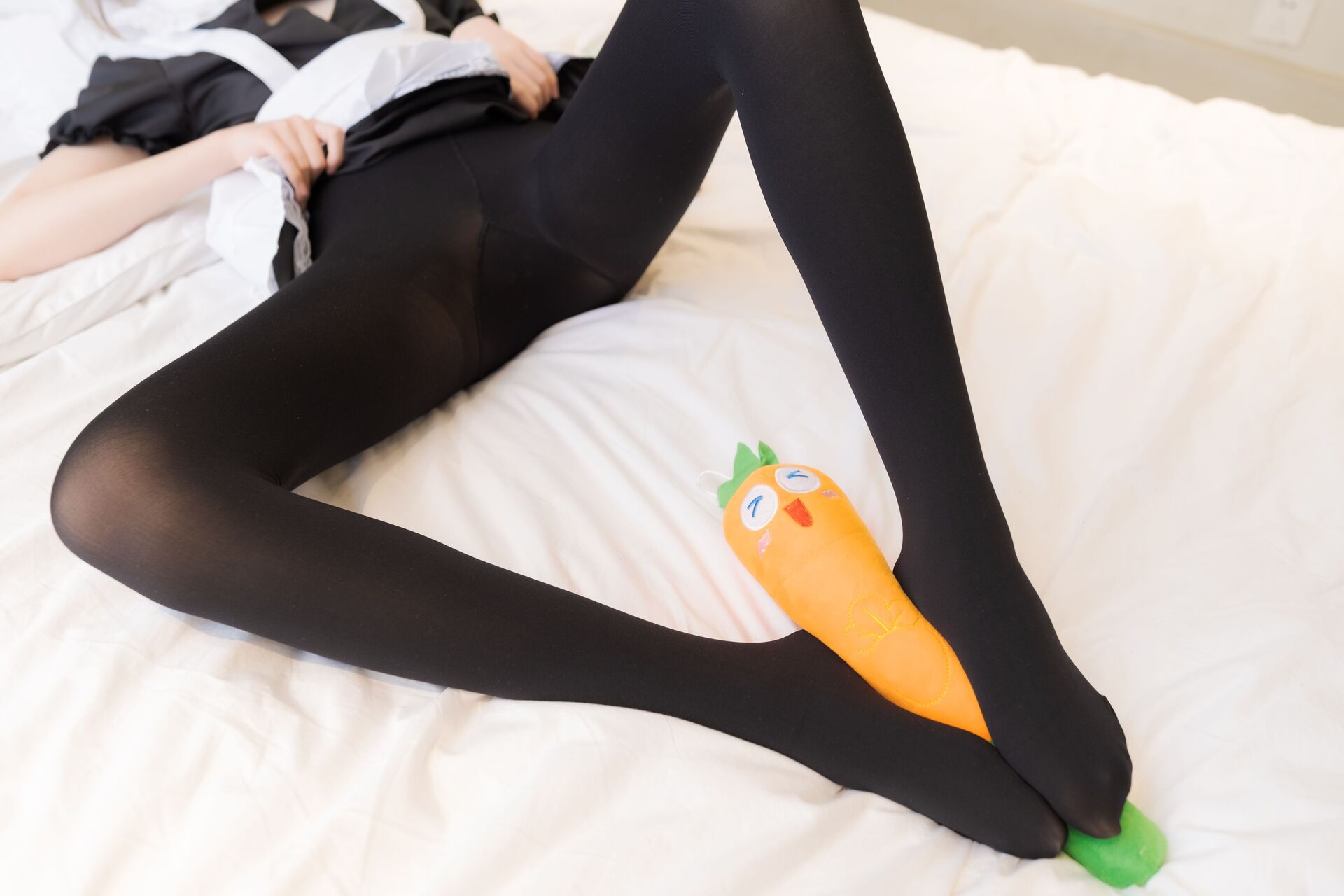 丝袜美腿预览图