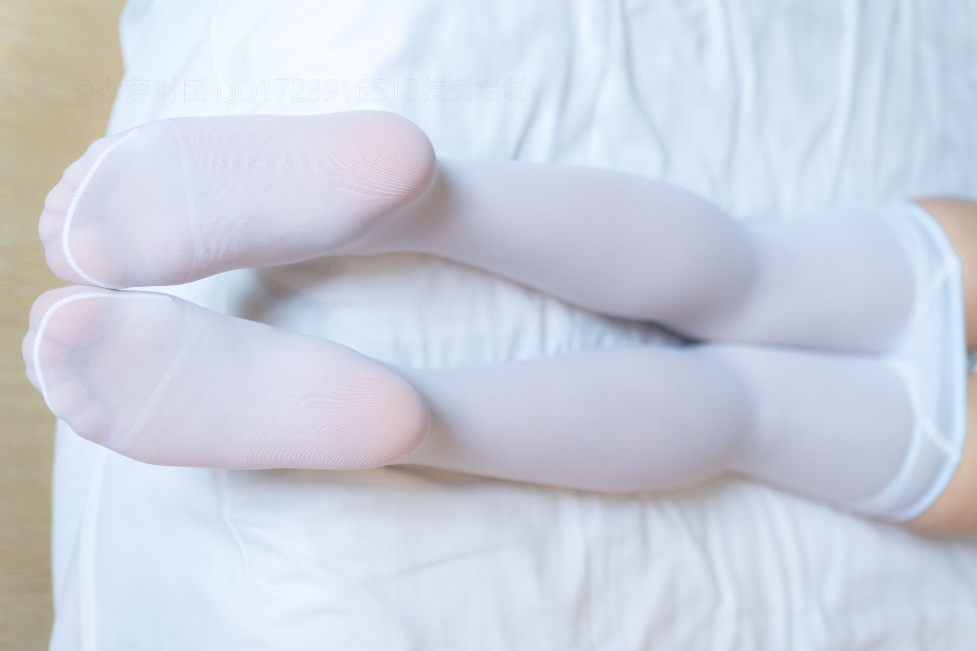 丝袜美腿预览图