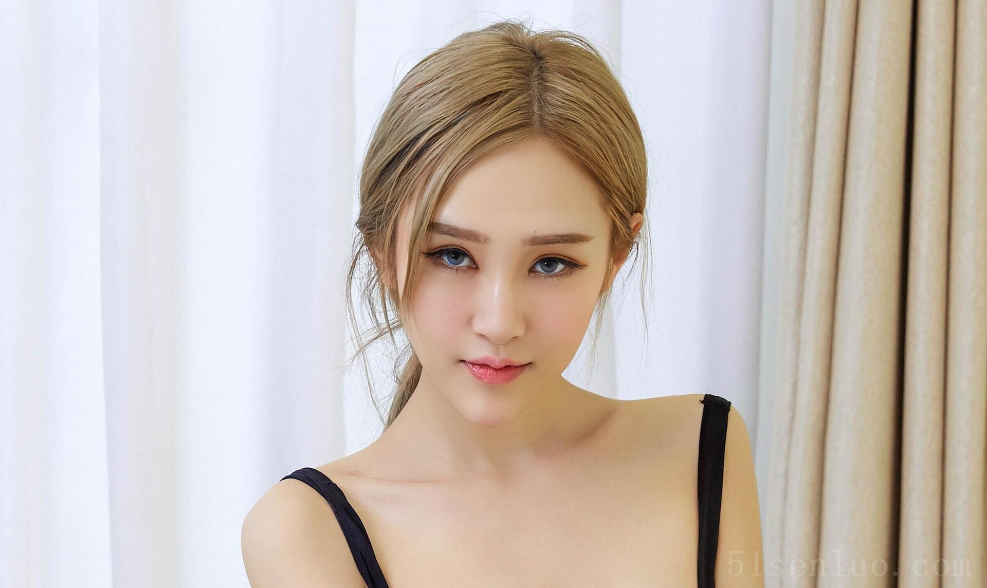 丝袜美腿预览图